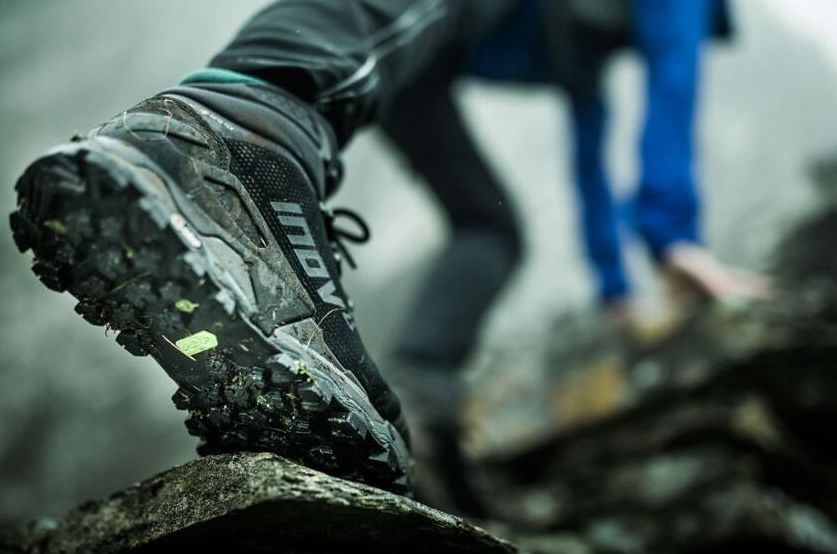 41981-8_inov-8-roclite-pro-g-400-gore-tex-closeup-2-1 (1)